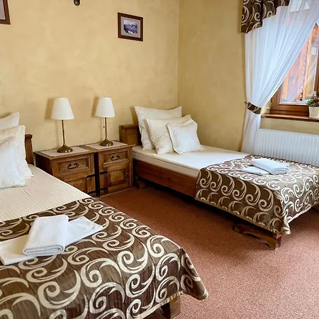 Hotel Dwor Karolowka-3