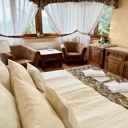 Hotel Dwor Karolowka-2