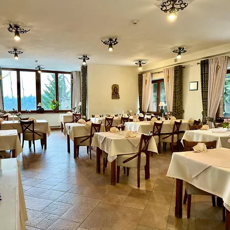 Hotel Dwor Karolowka-2